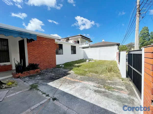 casas - Propiedad comercial en venta  7