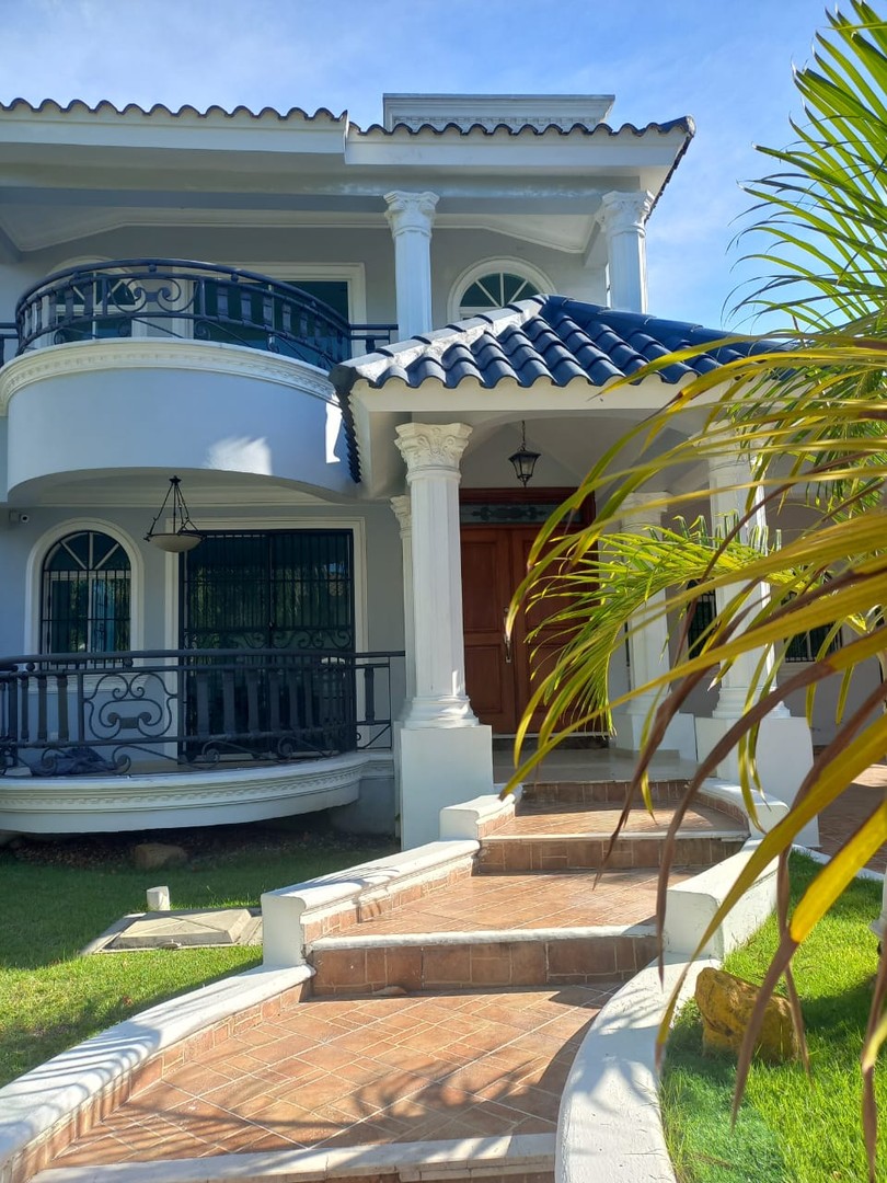 casas - Espectacular Vivienda Ubicada en Cerros de Gurabo