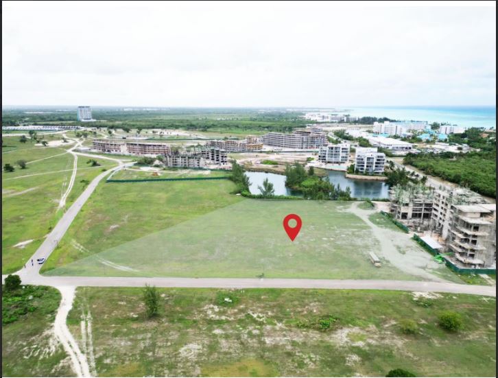 solares y terrenos - Solar en Cap Cana para apartamentos  3