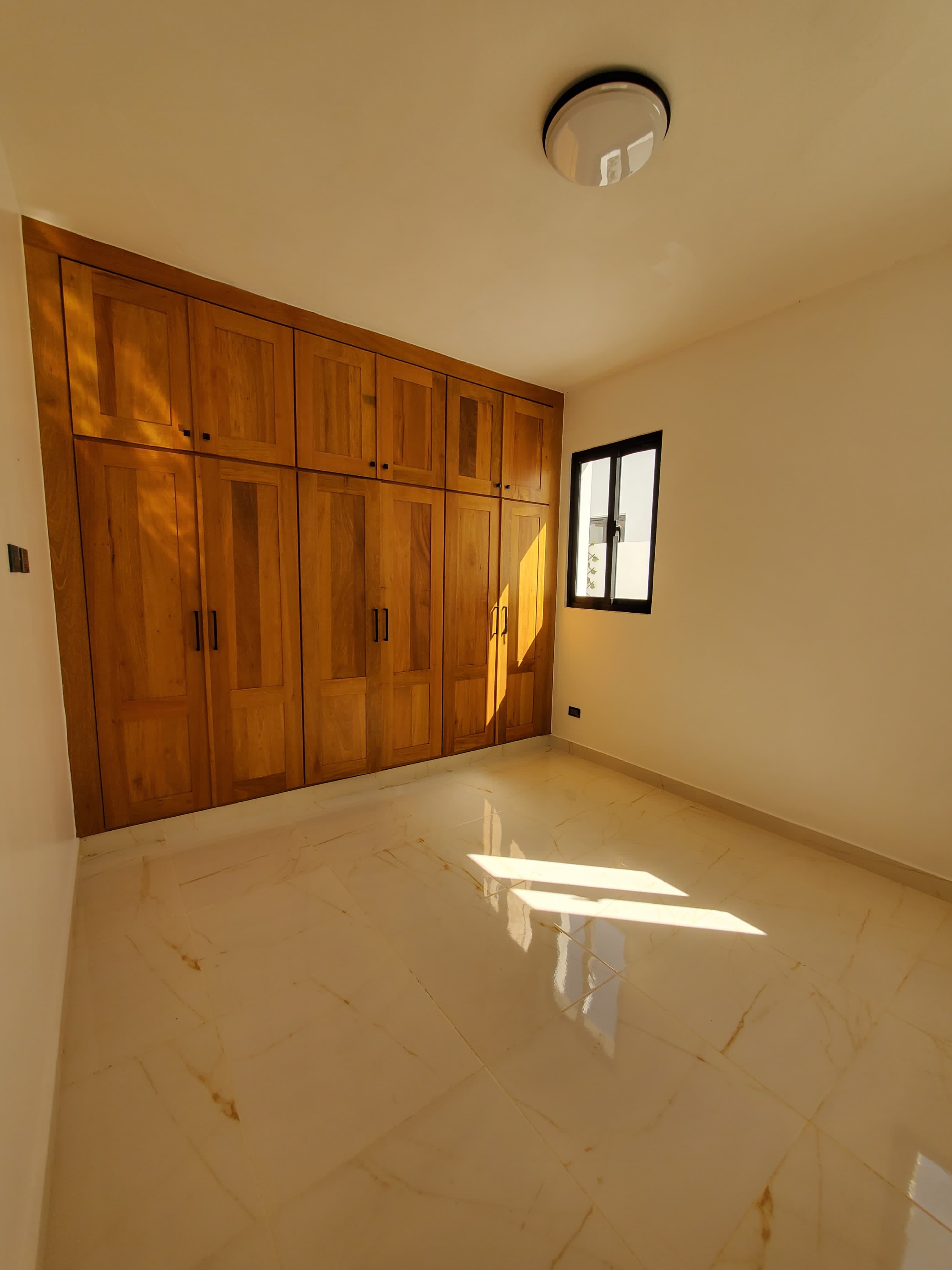 casas - CASA EN VENTA EN GURABO, SANTIAGO. 1