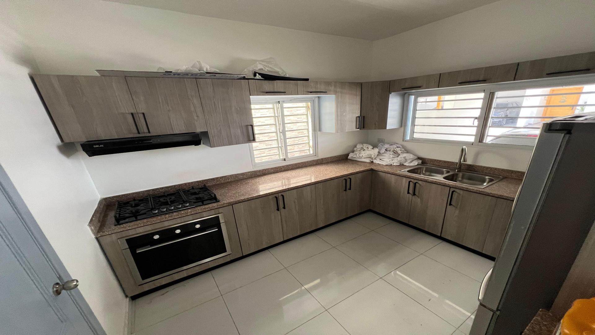 casas - Casa de 2 niveles en venta en Proyecto Cerrado, Altos De Arroyo Hondo lll 9