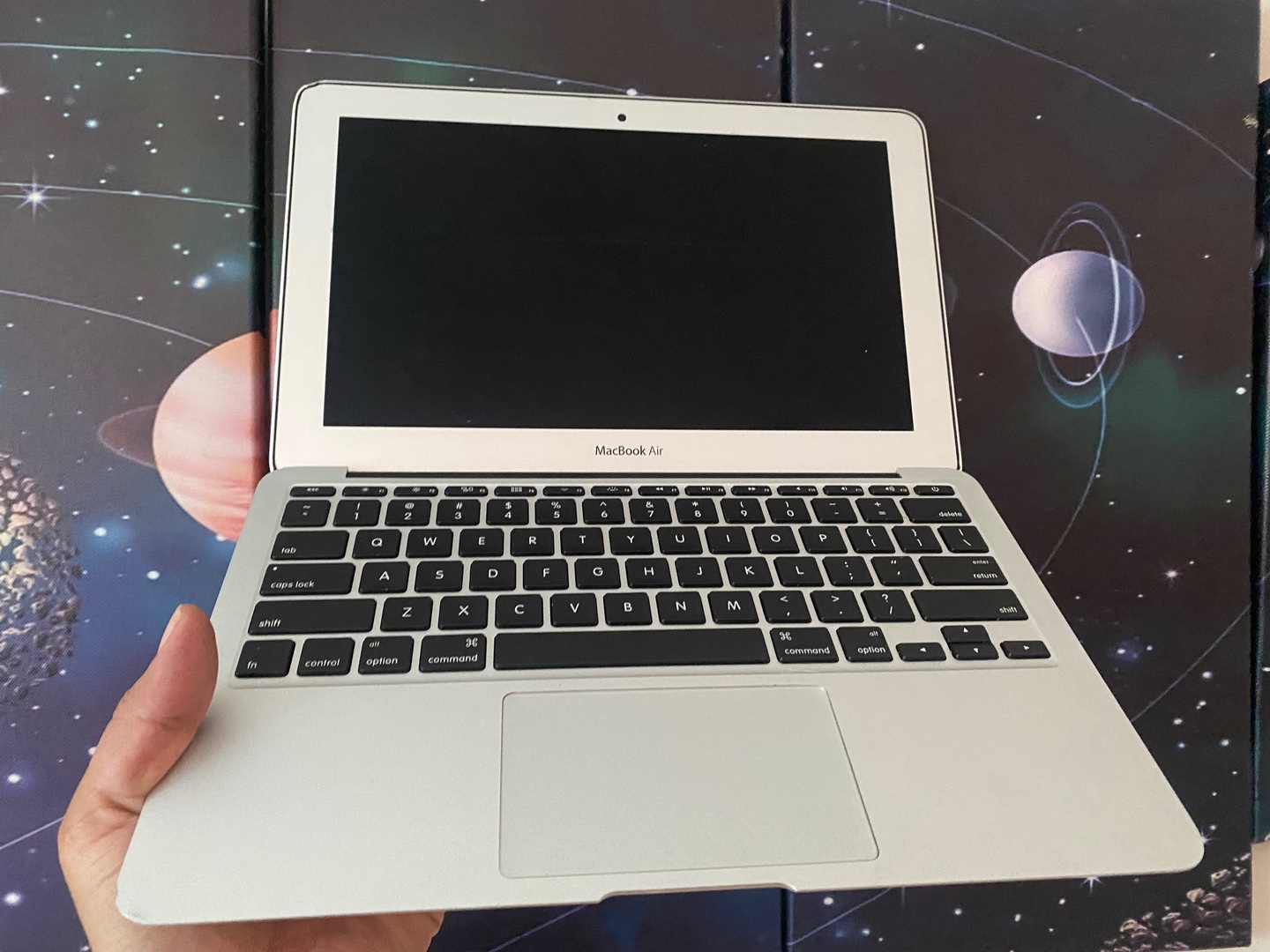 computadoras y laptops - MacBook Air 2015 de 11.6 pulgadas y 128gb  1