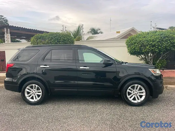 jeepetas y camionetas - Ford Explorer xlt 2016 4