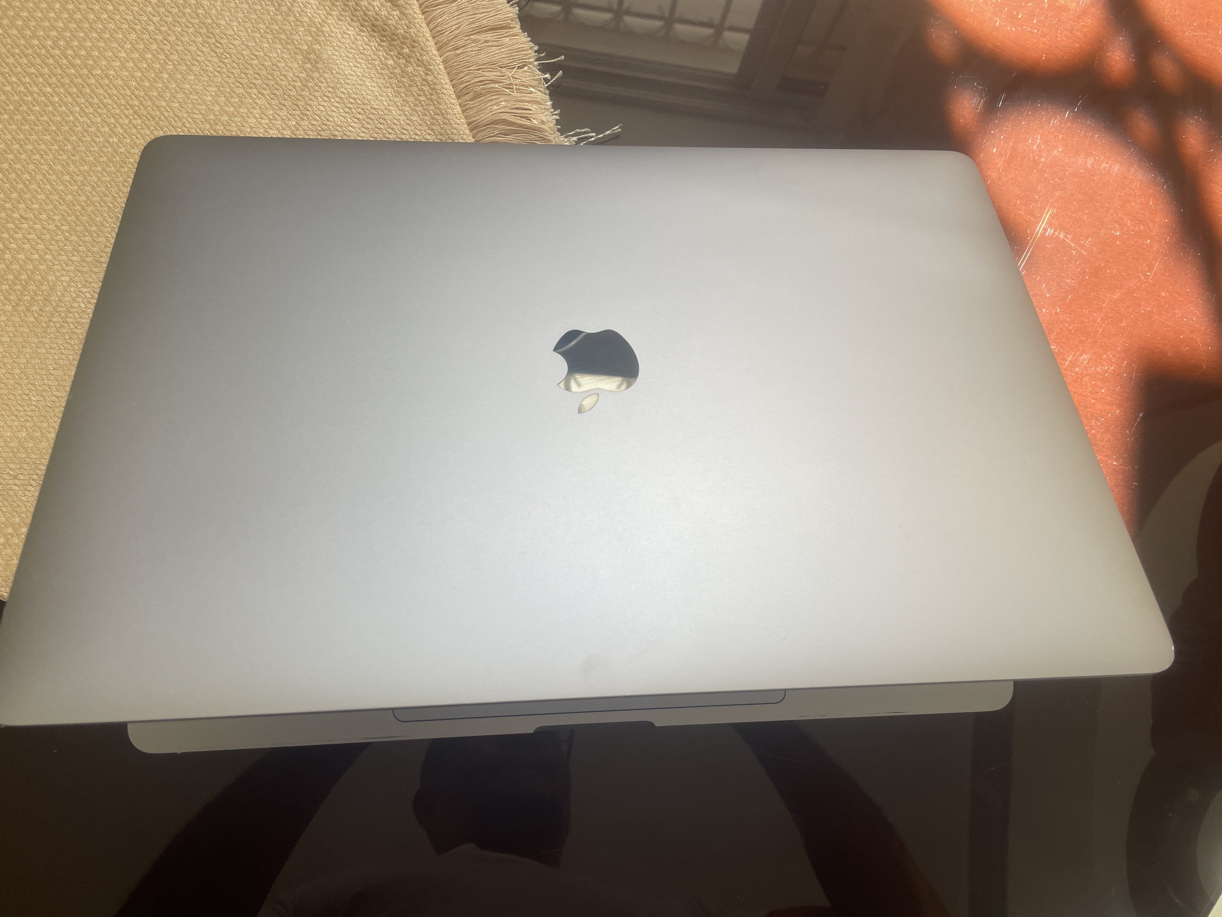 computadoras y laptops - Macbook Pro 16 2019 i7 2.6ghz, 16gb ram, 512 ssd  2