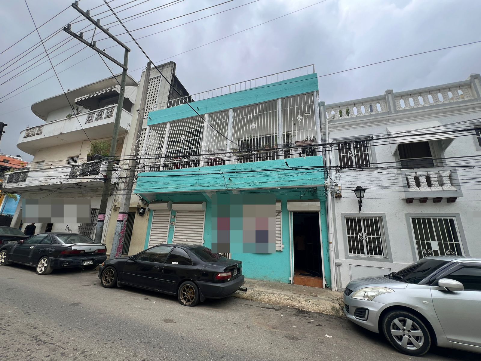 oficinas y locales comerciales - Zona Colonial  Se vende edificio en Zona Colonial  0