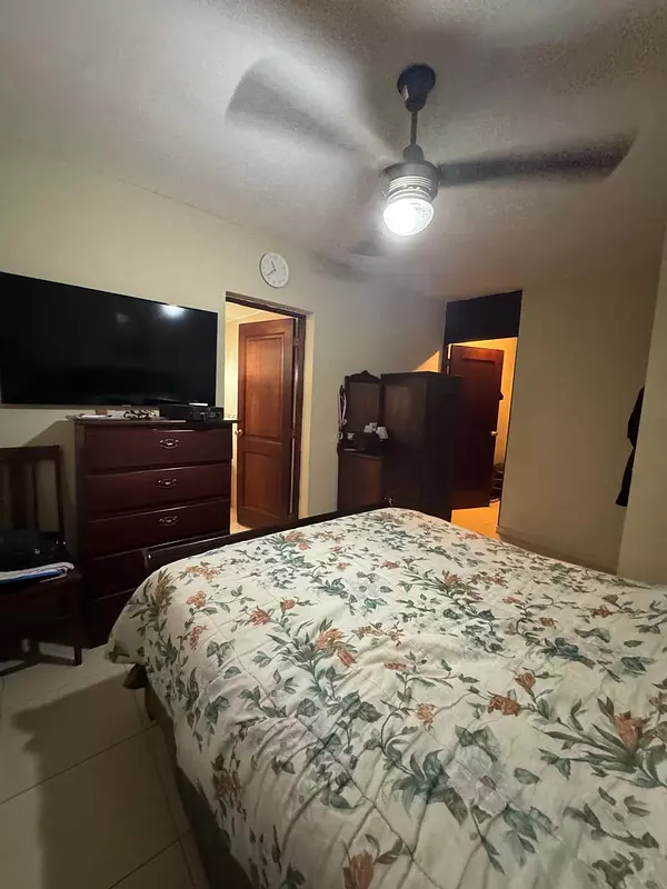 apartamentos - Apartamento classico 1er piso arroyo hondo viejo  4