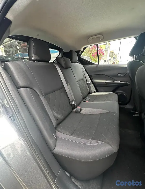 jeepetas y camionetas - Nissan Kicks SV 2020 3