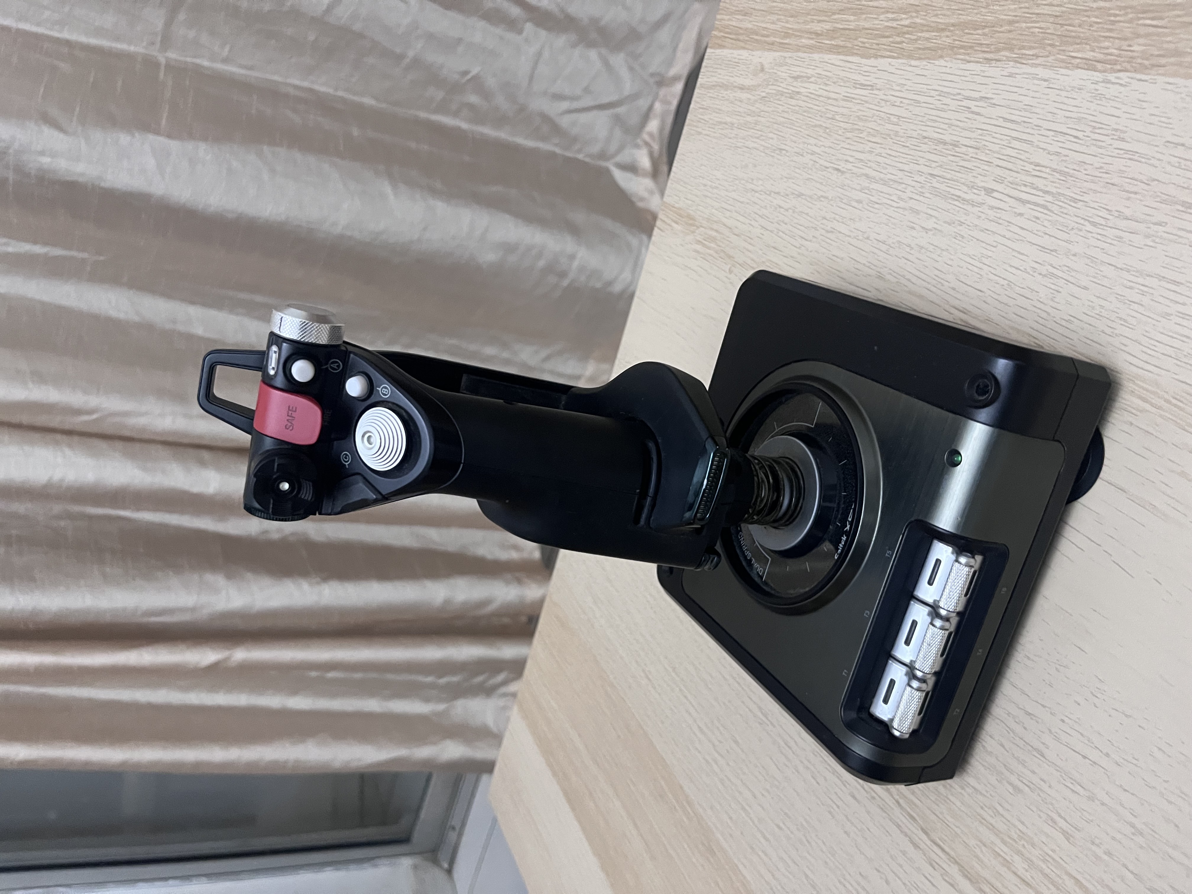 consolas y videojuegos - Joystick de Vuelo Saitek X52 PRO $8,000 3