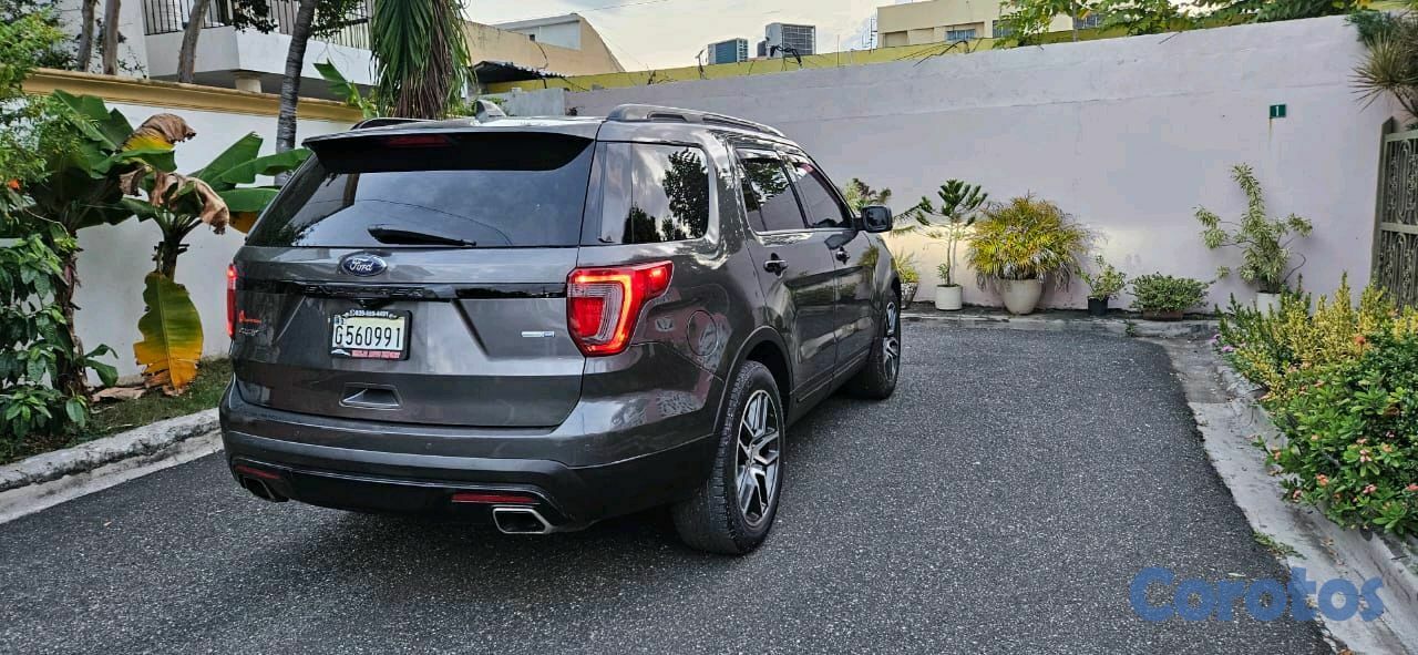 jeepetas y camionetas - Ford Explorer sport Panorámica  4