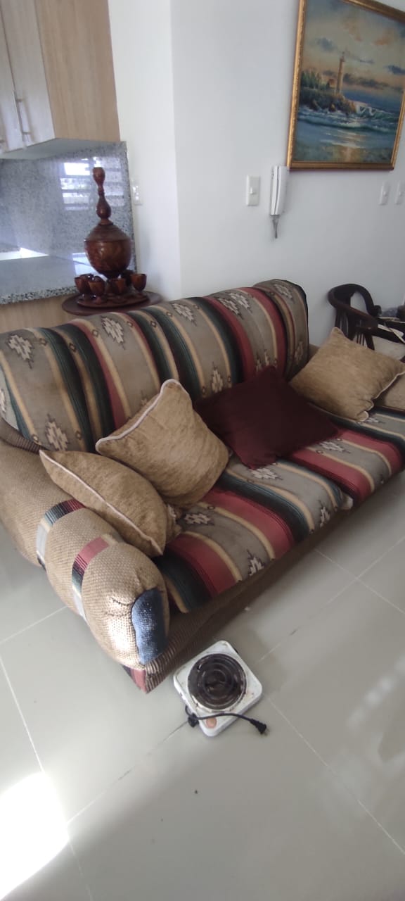 muebles y colchones - Hermosos juego de muebles de sala con su mesita de centro 2