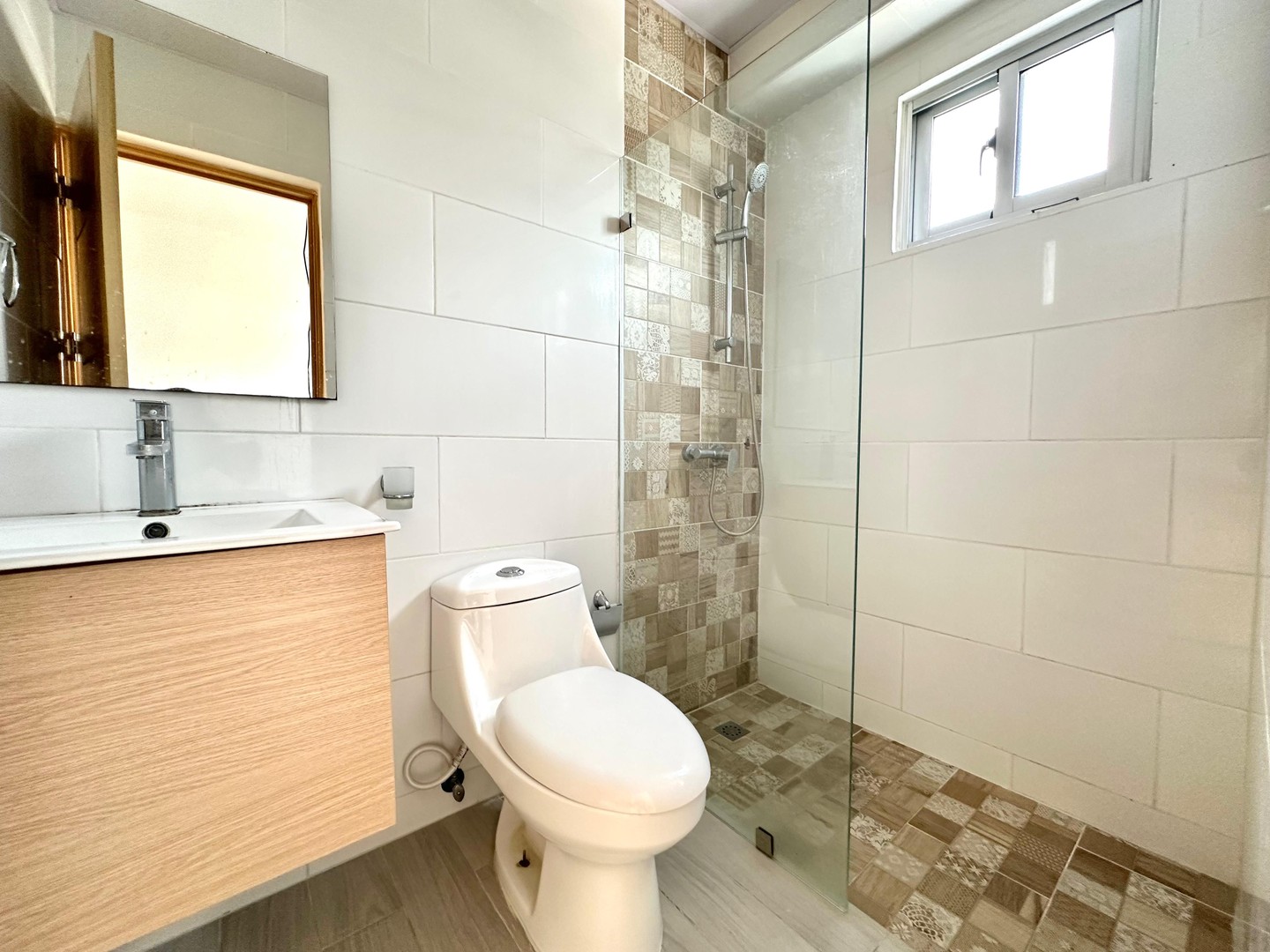 apartamentos - Apartamento en venta de 2 habitaciones en la Avenida Independencia  6