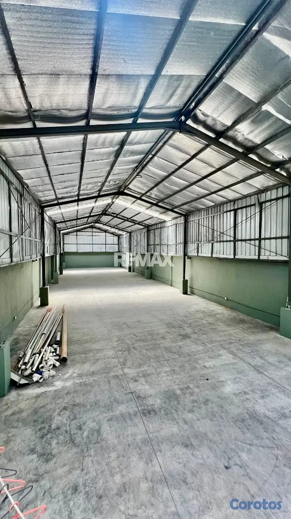 oficinas y locales comerciales - Nave industrial de 500mt2 en alquiler en Ensanche  4