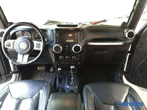 jeepetas y camionetas - JEEP WRANGLER UNLIMITED RUBICON 4X4 2014 3