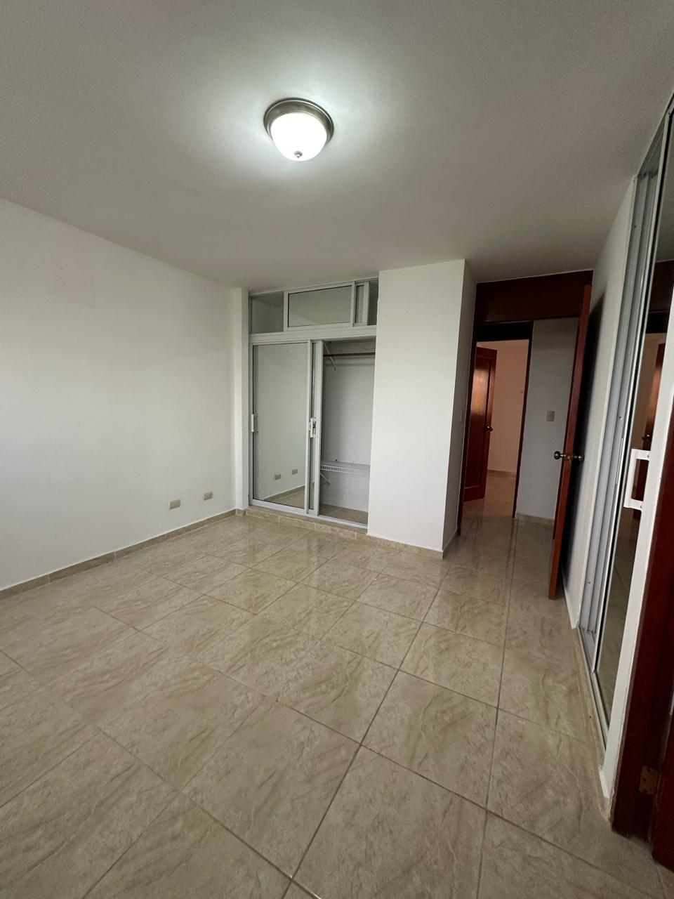 apartamentos - APARTAMENTO EN VENTA EN RESIDENCIAL CERRADO. 4
