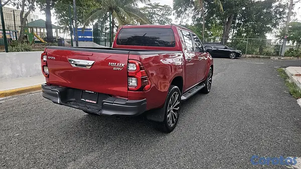 jeepetas y camionetas - Toyota hilux srv 2022 full 11