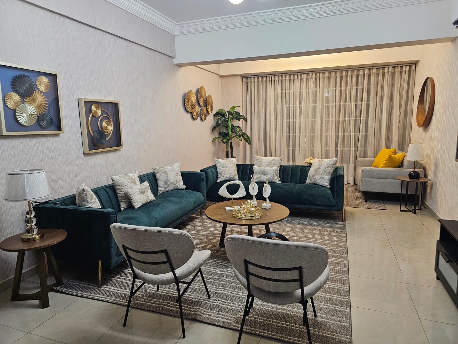 apartamentos - hermoso apartamento en una zona céntrica en el vergel  1