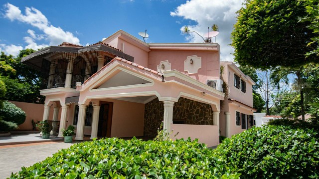casas - Hermosísima casa en venta en Hato Nuevo, Santo Domingo Oeste