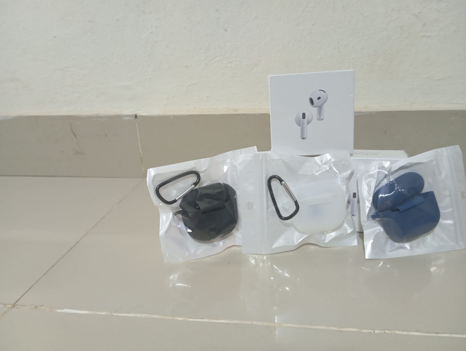 camaras y audio - airpods 4ta generacion con sus case 2