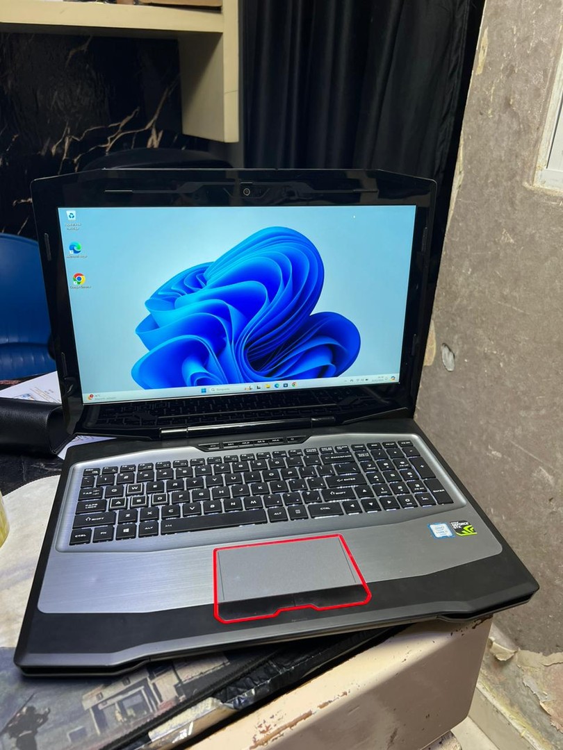 computadoras y laptops - Gaming CLEVO / i7-6700HQ @2,60GHz/16gb ddr4/HDD SSd512 /Nvidia GTX960m 4gb