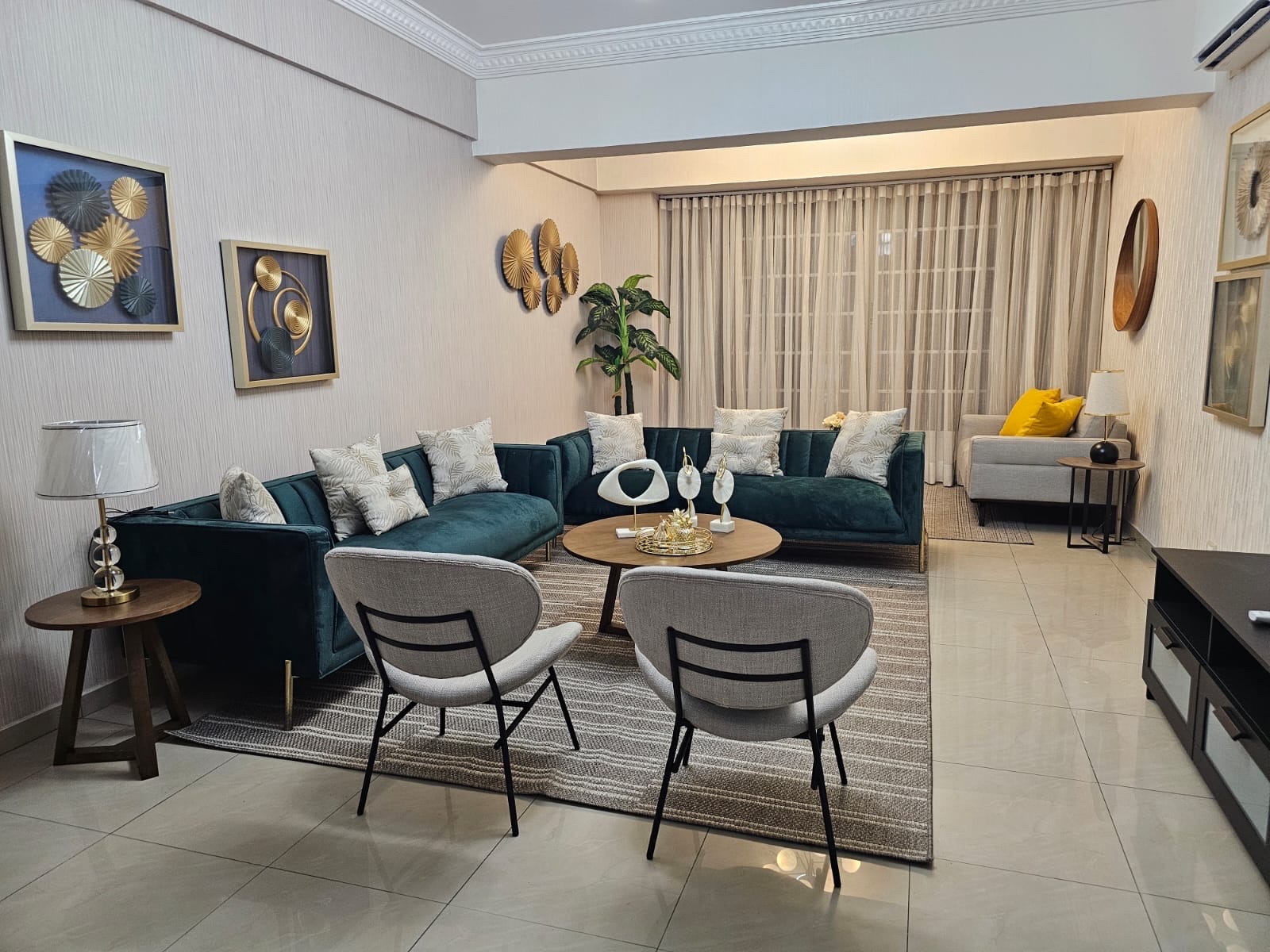 apartamentos - hermoso apartamento en una zona céntrica en el vergel  2