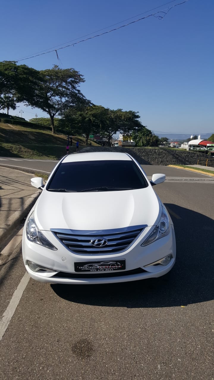 carros - Hyundai y20 2014
El más nuevo con 80 mil km
