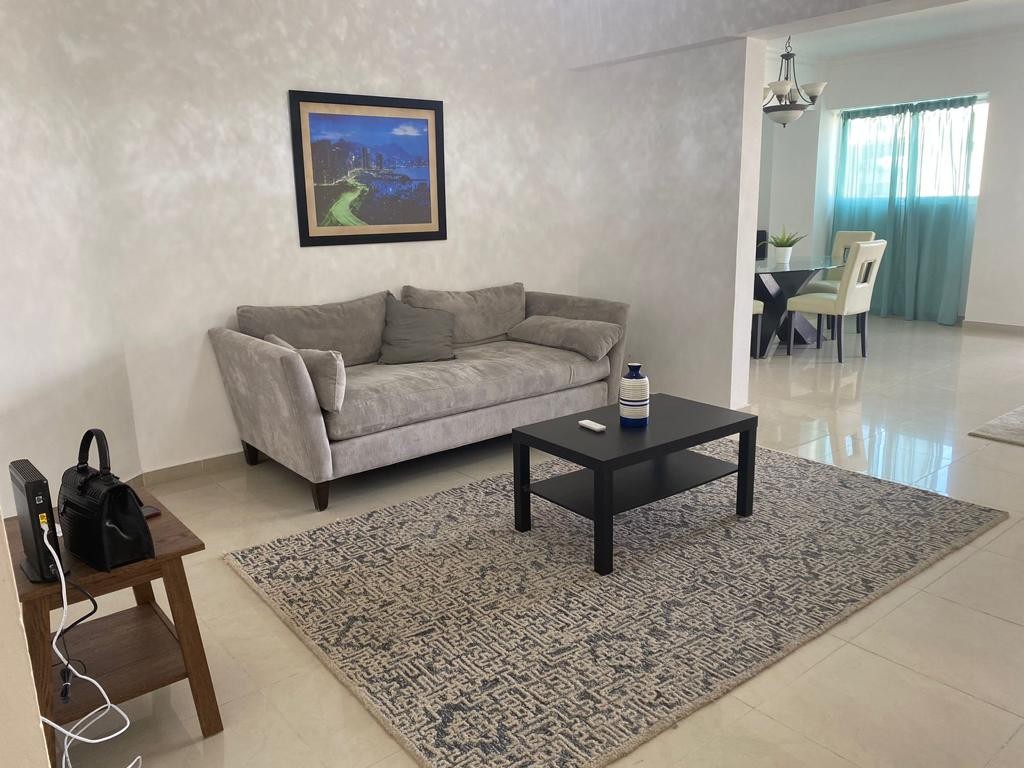 apartamentos - Se vende apartamento en Naco 8