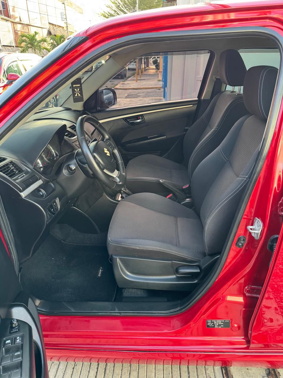 carros - 2014 Suzuki Swift  3