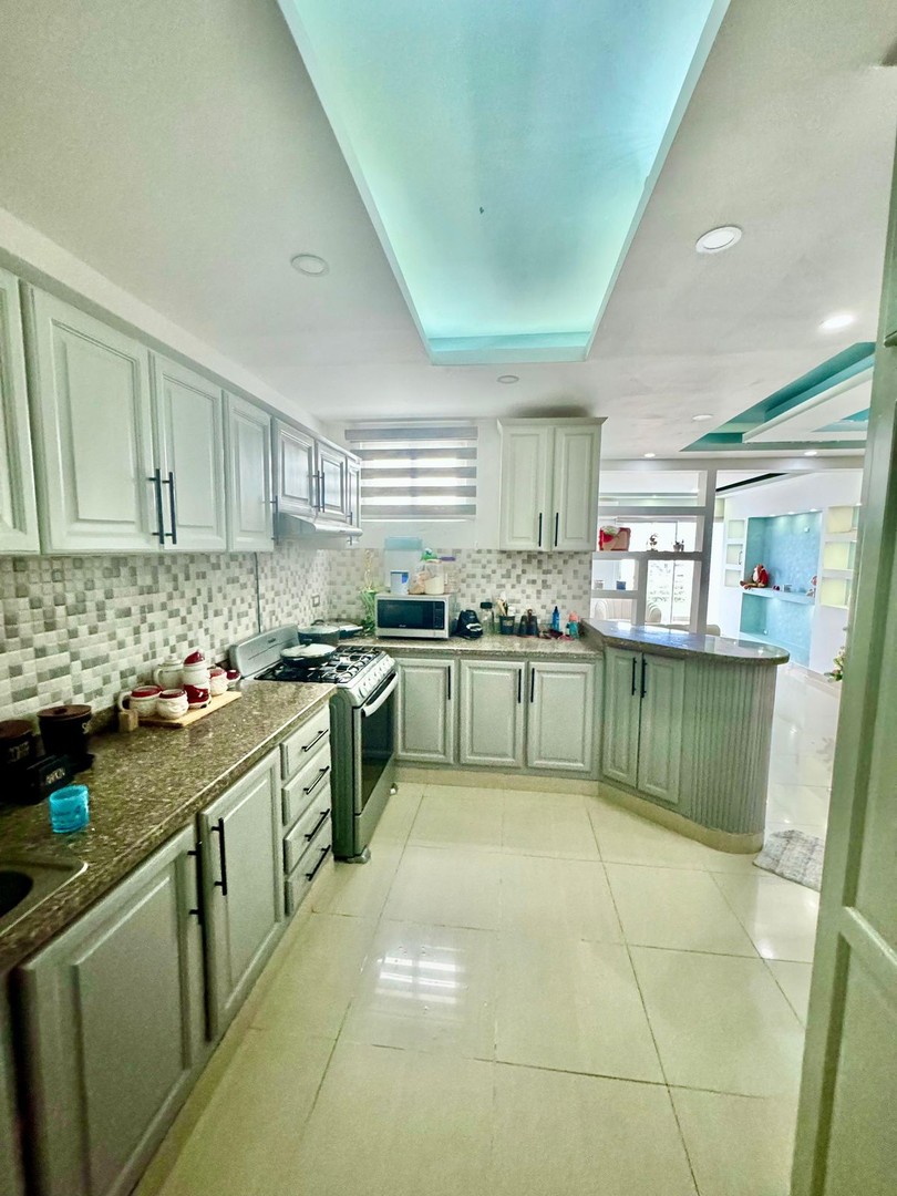 apartamentos - Apartamento 4to Nivel De Oportunidad,  Ave. 27 Febrero  1