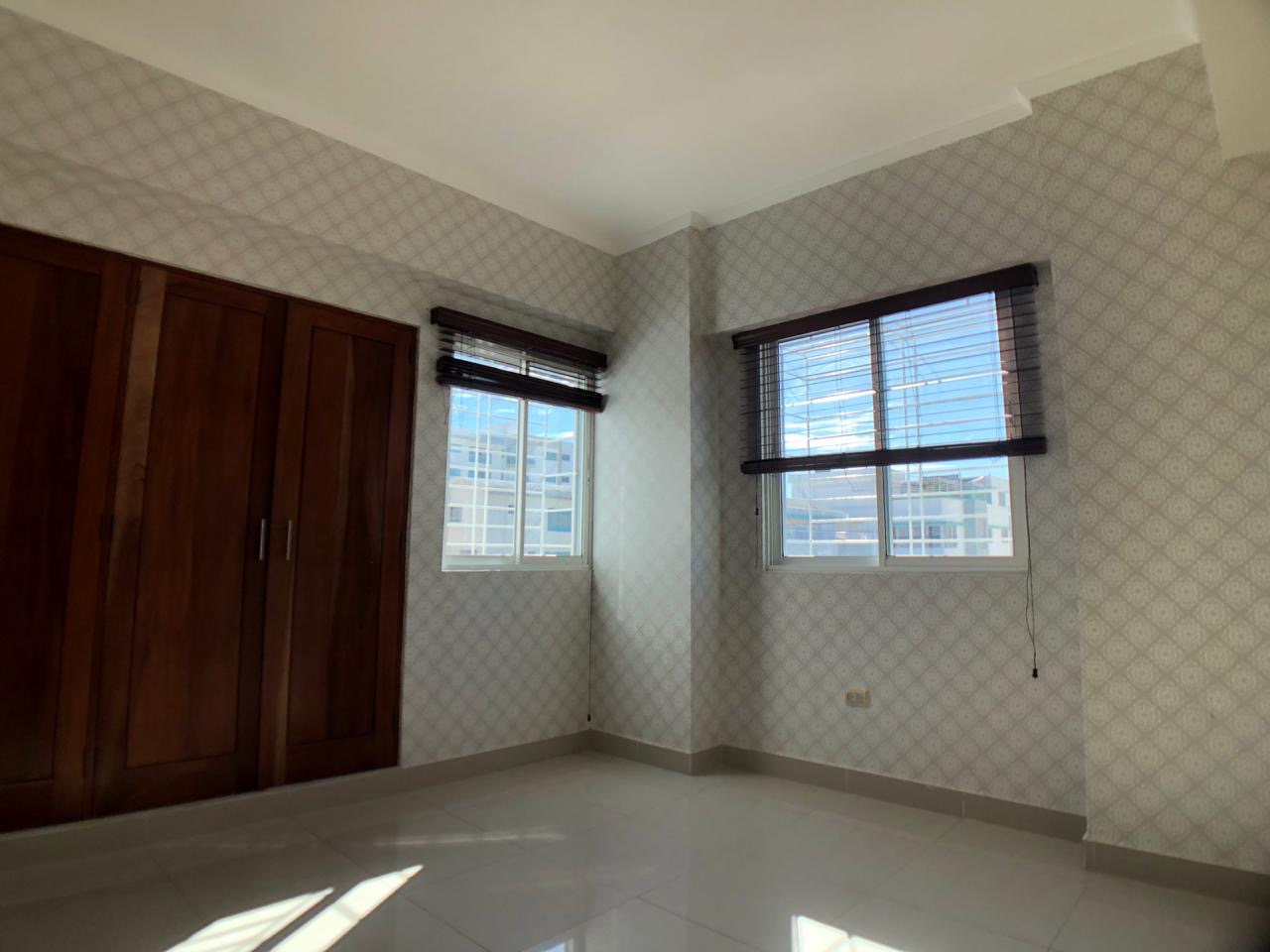 apartamentos - Alquiló Evaristo morales US$950  2 Habitaciones co 2