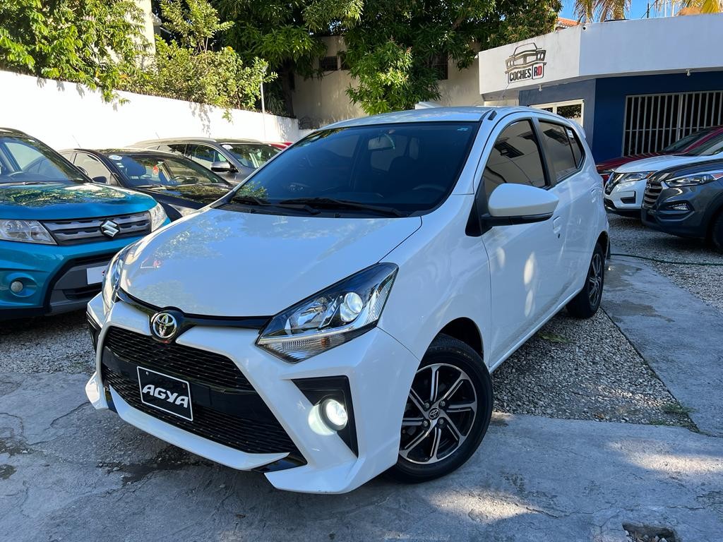 carros - Toyota Agya 2021