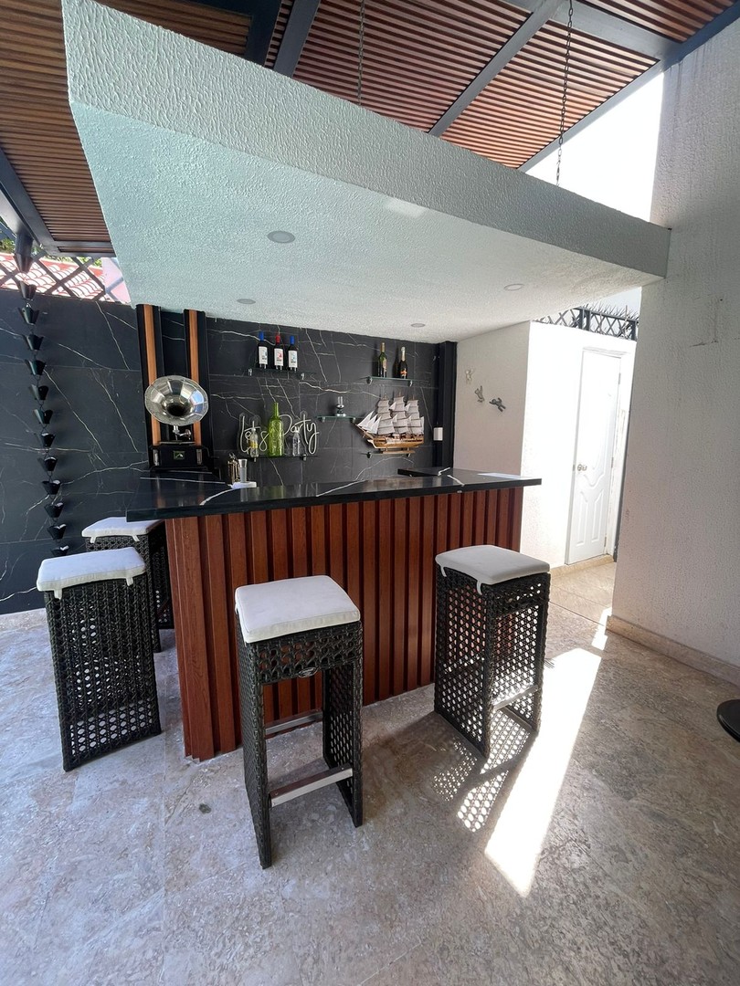 casas - Hermosa casa en el prestigioso sector de Cacicazgos con 759mts de construcción 4