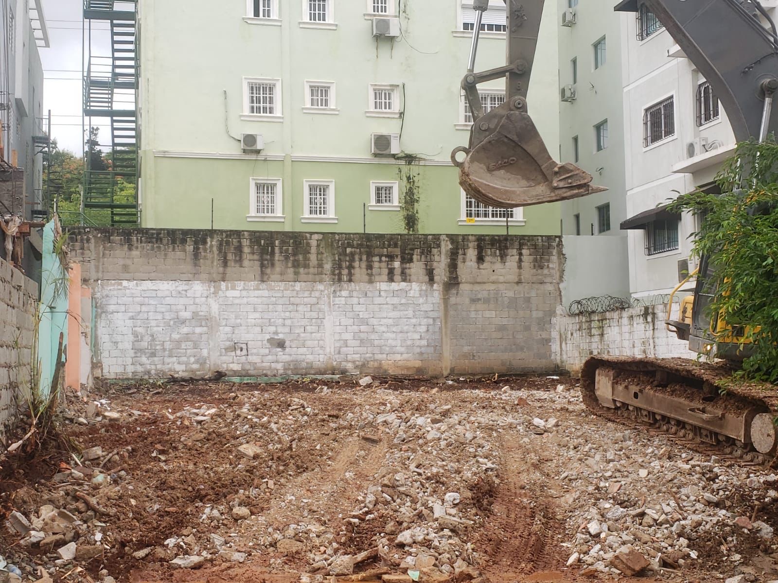 solares y terrenos - Vendo solar con proyecto de 8 apartamentos aprobad 4
