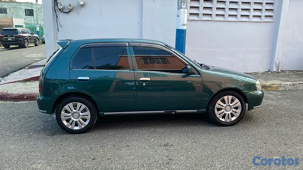 carros - Toyota starlet  3