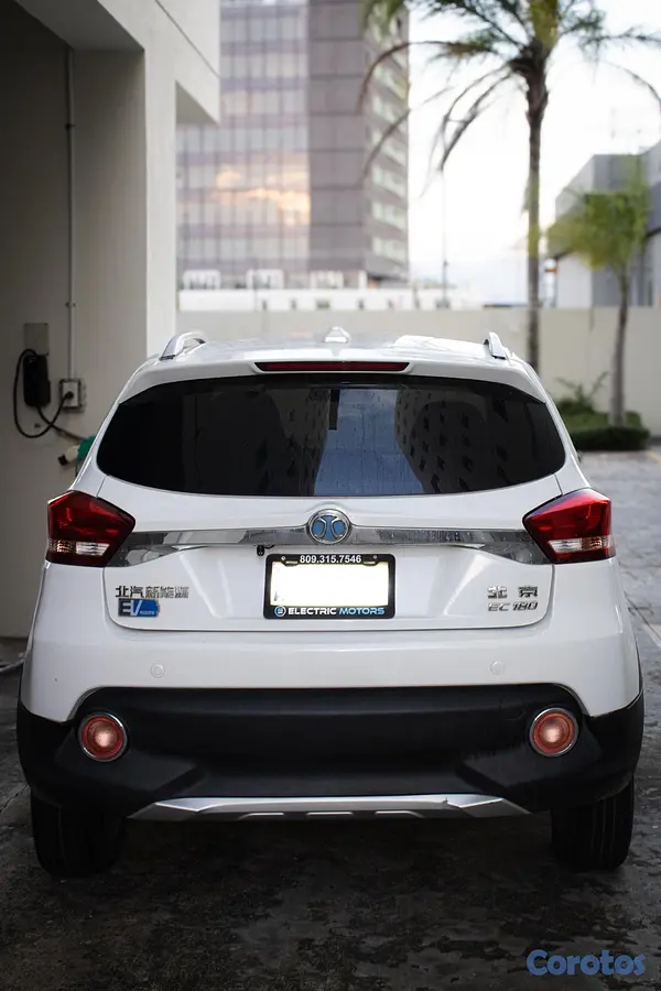 carros - BAIC EC 180 2017 eléctrico 4