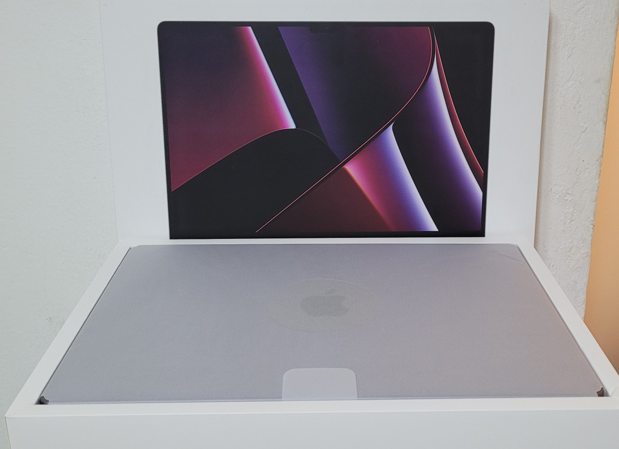 computadoras y laptops - Apple Macbook Pro M2 pro Retina XDR A2780 16gb Nueva Sellada año 2023 Garantia 2