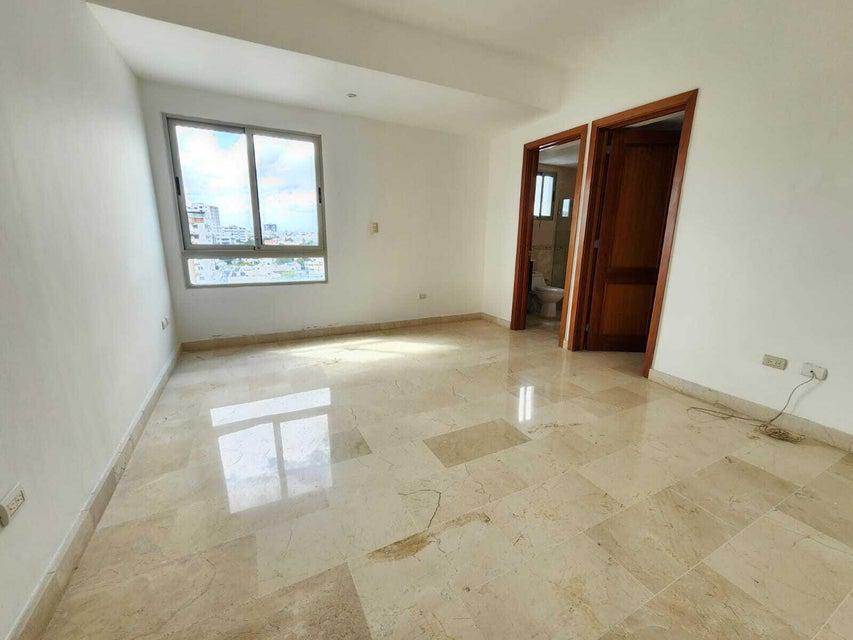 apartamentos - Apartamento en alquiler #24-1068 Evaristo Morales Santo Domingo 7