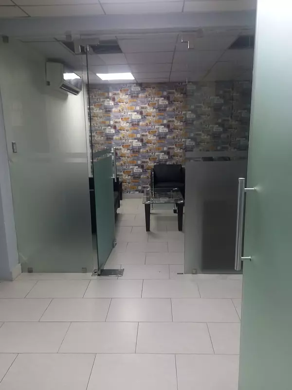 oficinas y locales comerciales - Alquilo local en El Millón  6