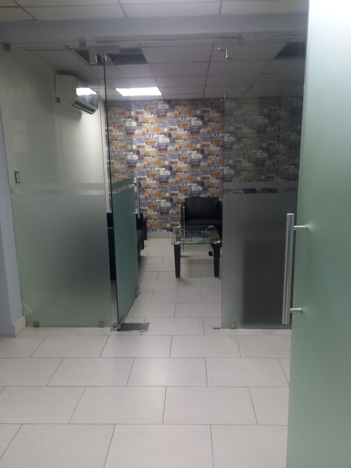 oficinas y locales comerciales - Alquilo local en El Millón  6