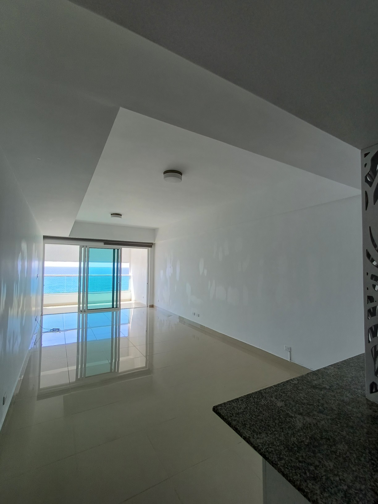 apartamentos - Vendo en Juan Dolio, hermoso apartamento con vista 360 del mar con línea blanca 3