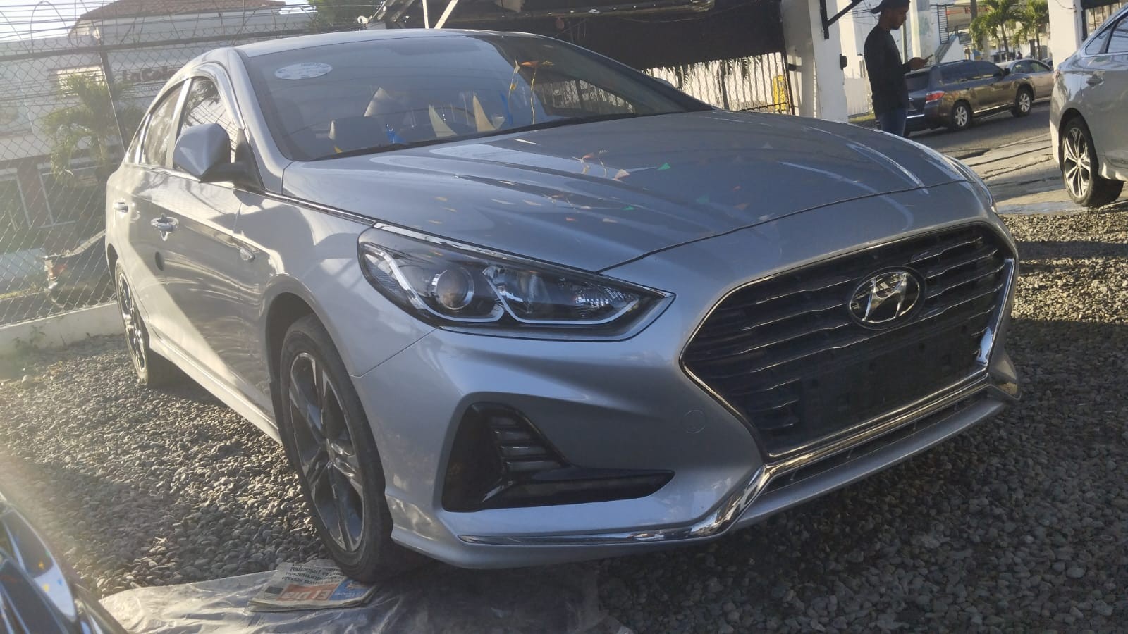 carros - HYUNDAI SONATA NEW RISE 2019 GRIS 2