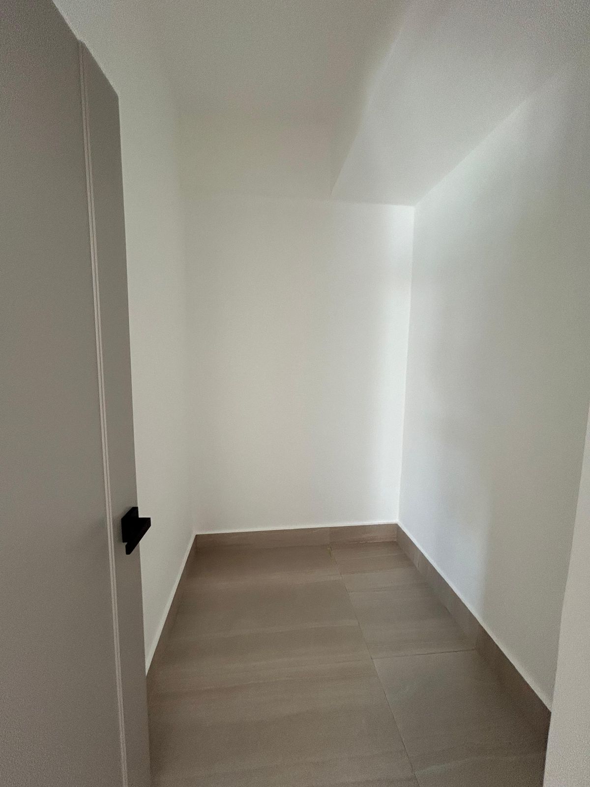 apartamentos - APARTAMENTO EN RENTA – LA ESMERALDA, SANTIAGO. 1