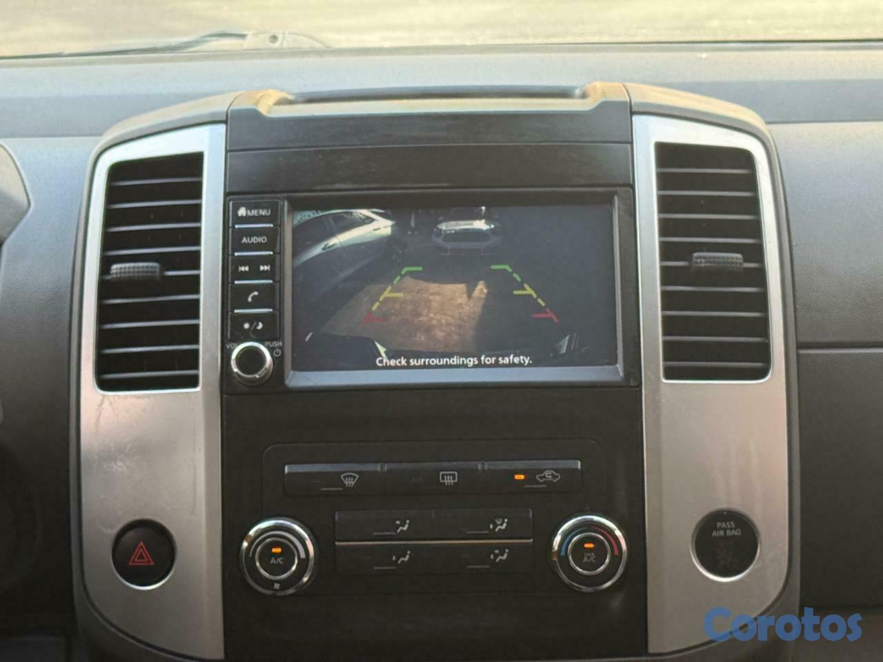 jeepetas y camionetas - Nissan Frontier Doble Cabina 2021 8