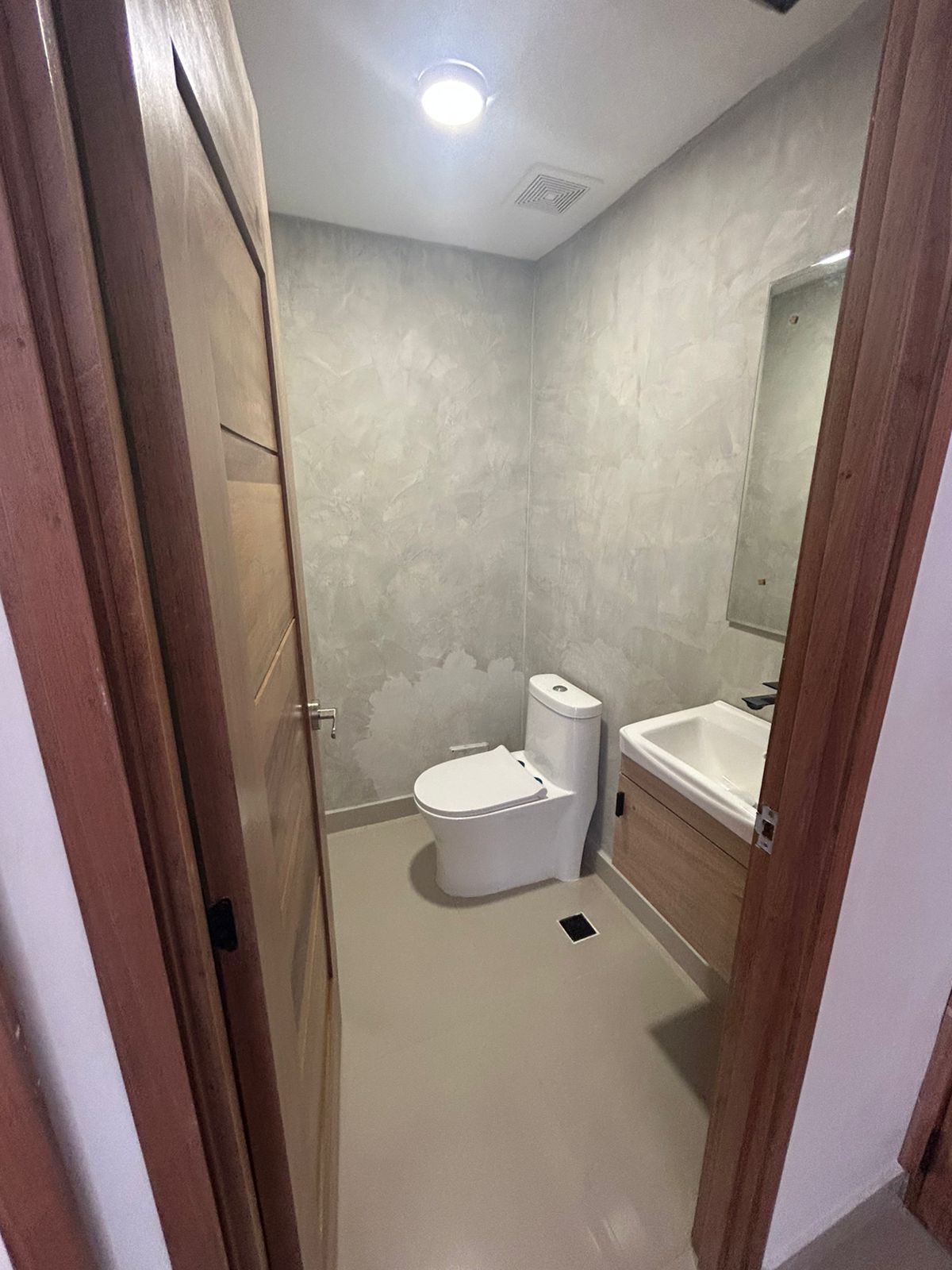 apartamentos - ALQUILO A ESTRENAR APARTAMENTO ARROY HONDO 4