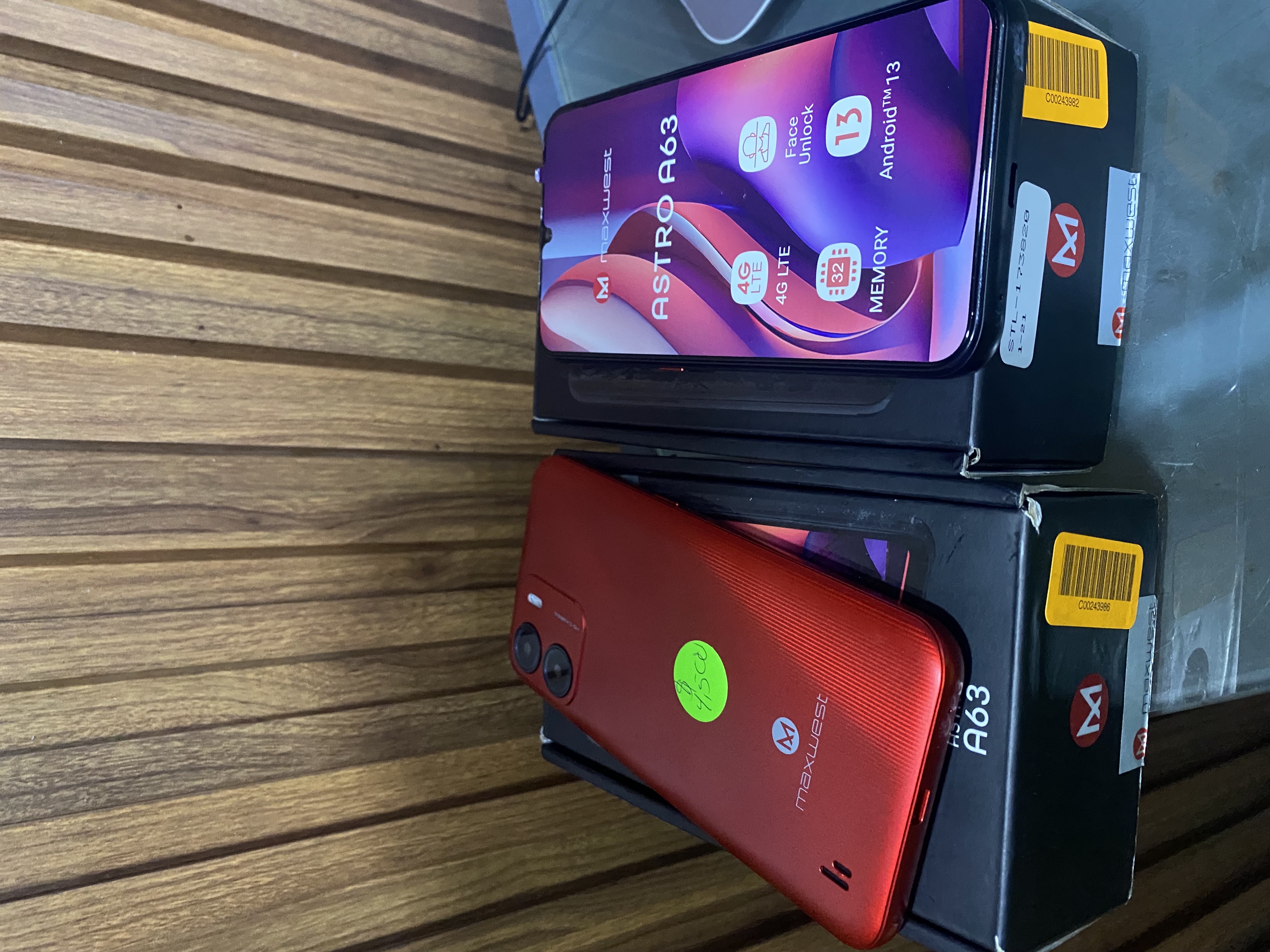 celulares y tabletas - Astro A63 32GB  2