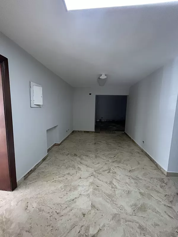 oficinas y locales comerciales - Local comercial en alquiler en Piantini 2