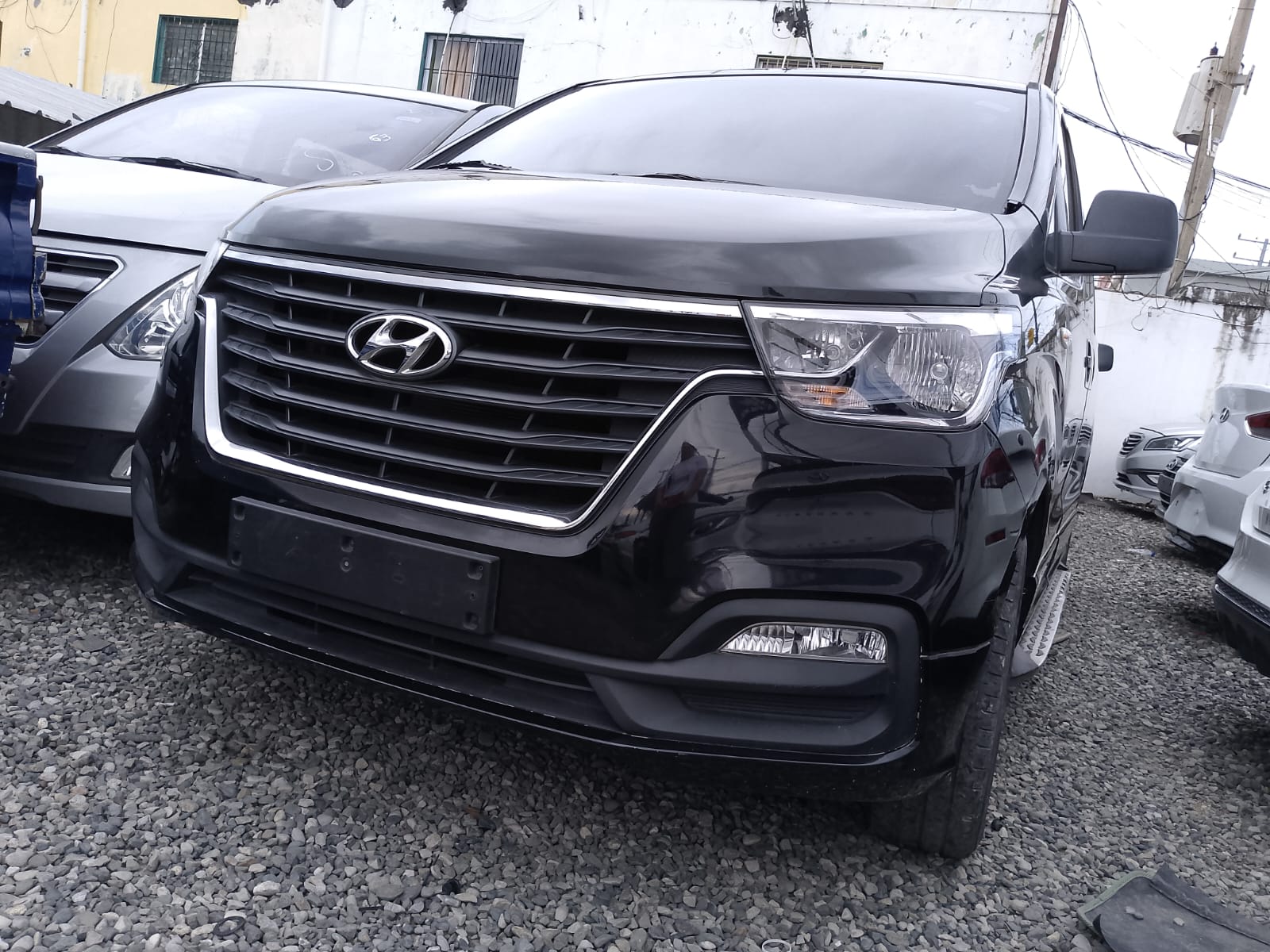 jeepetas y camionetas - HYUNDAI GRAND STAREX 2020 DESDE: RD$ 1,750,100.00