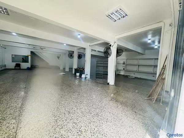 oficinas y locales comerciales - LOCAL COMERCIAL LOS MINA  2