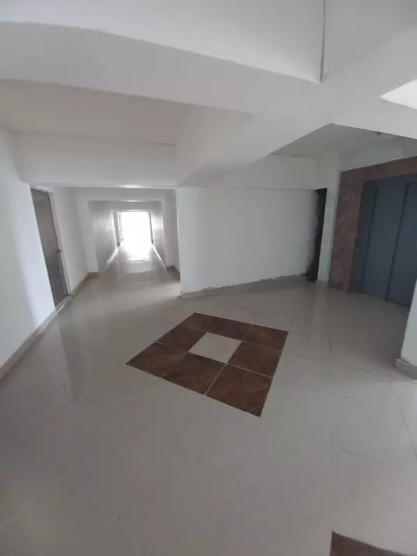 oficinas y locales comerciales - VENDO/RENTO EDIFICIO COMERCIAL 6