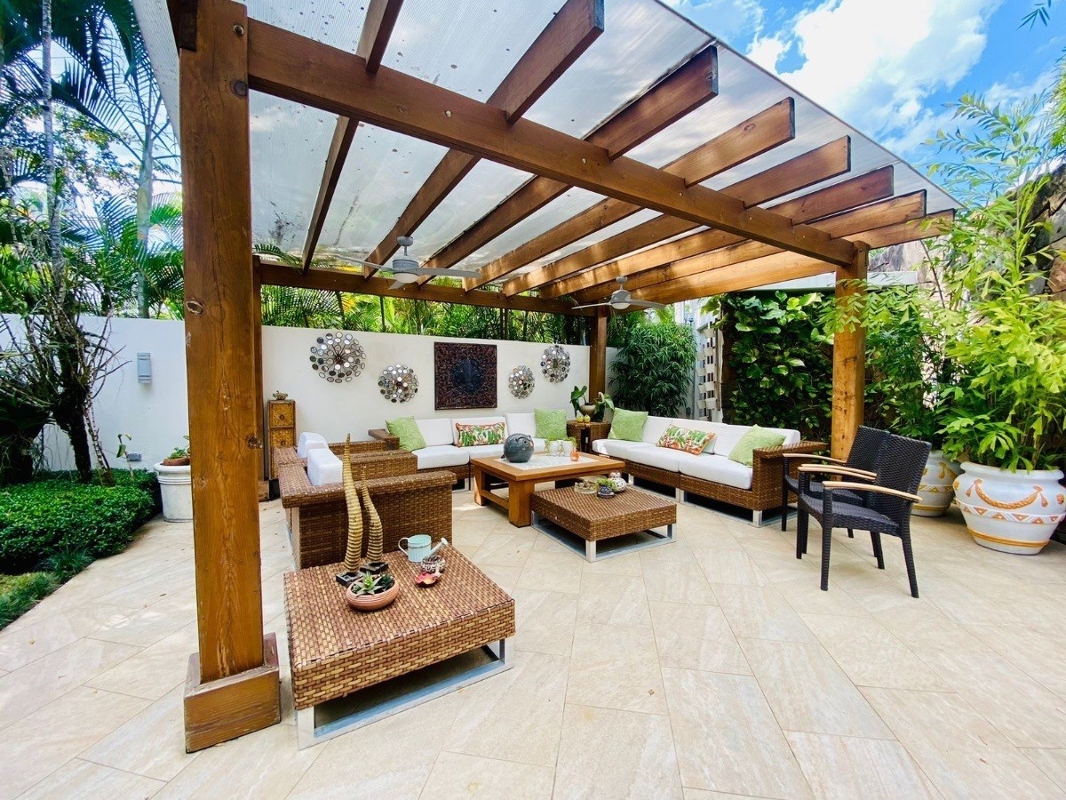 casas - Venta de Casa en Residencial cerrado En Cuesta Hermosa II 2