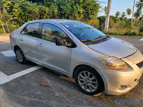 carros - Toyota Yaris 2010 2